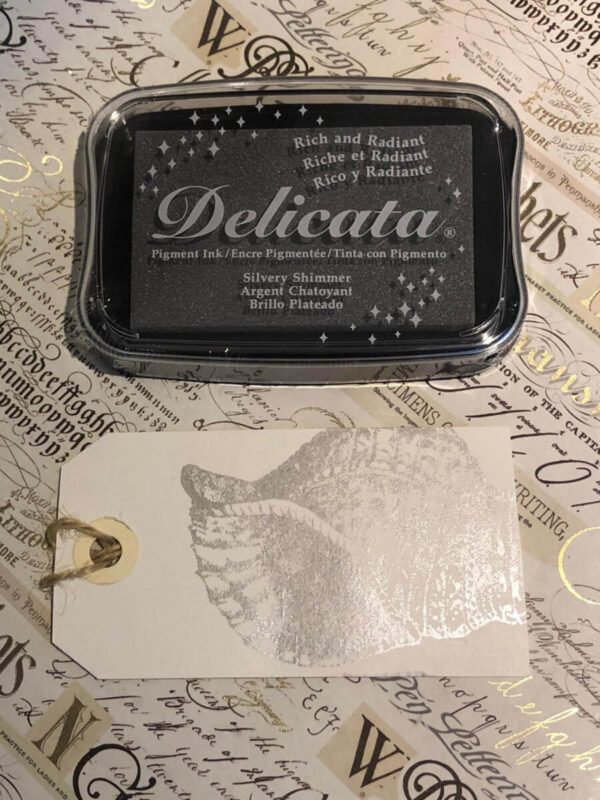 Delicata silvery shimmer