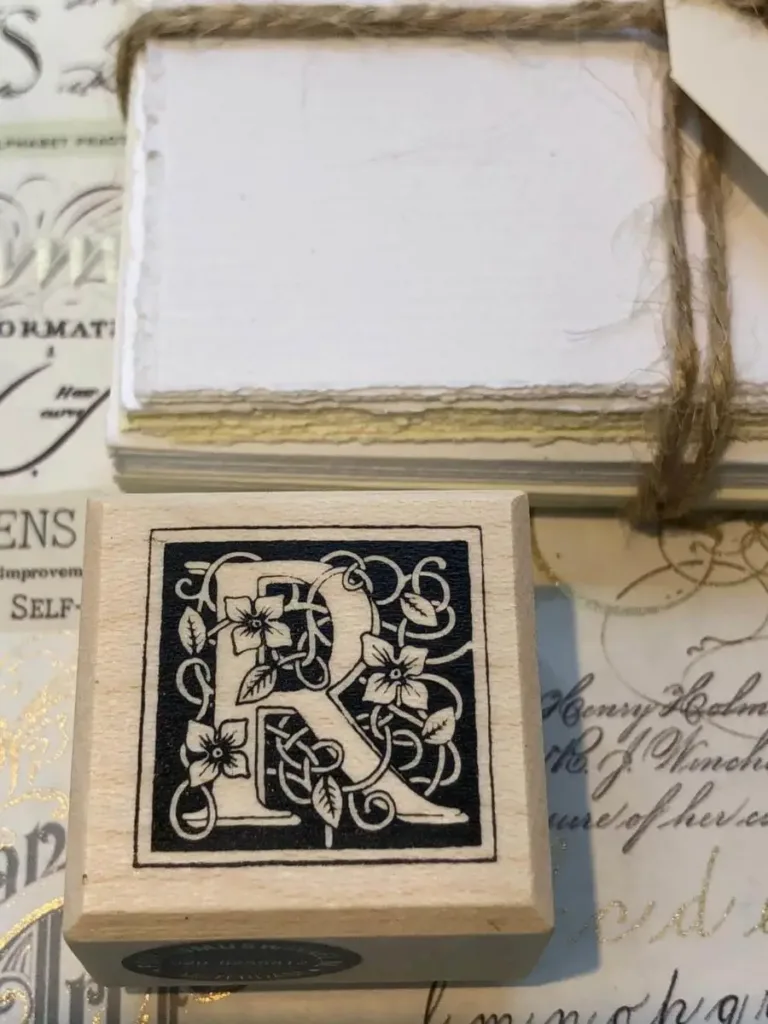 PW Letter R