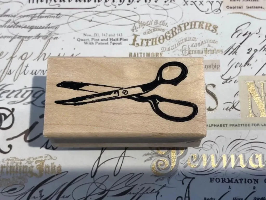Open scissors