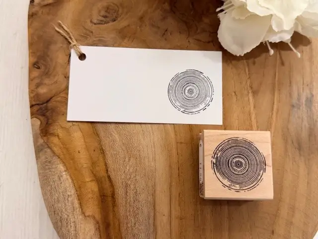 Small many line circle