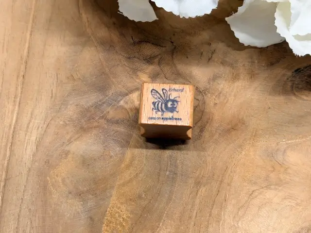 Mini biene Ehrhard